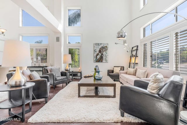 515 Chippendale Avenue, Simi Valley, CA 93065 — photo 8 of 75