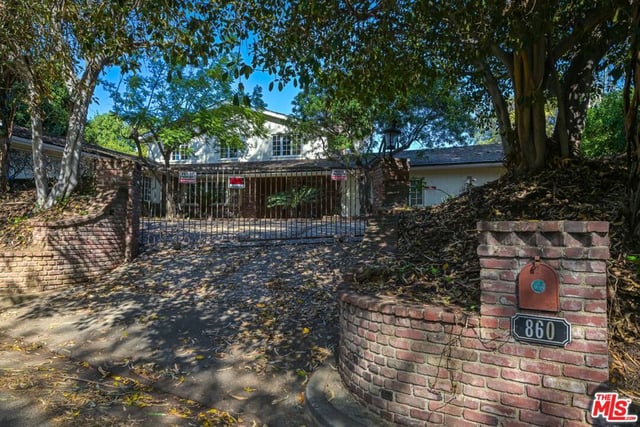 860 Linda Flora Drive, Los Angeles, CA 90049 — photo 2 of 13