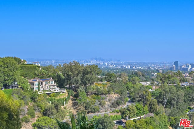 860 Linda Flora Drive, Los Angeles, CA 90049 — photo 9 of 13