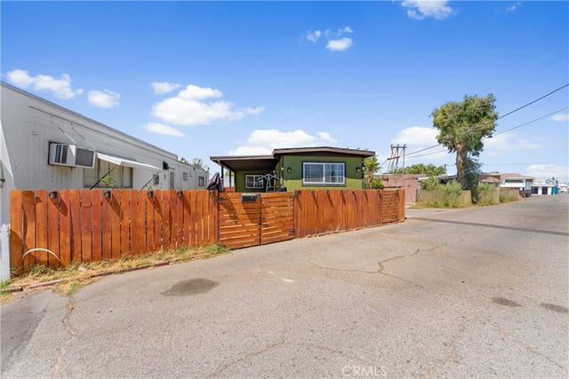 723 W Avenue I, Lancaster, CA 93534 — photo 31 of 39