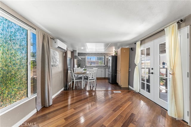 723 W Avenue I, Lancaster, CA 93534 — photo 8 of 39
