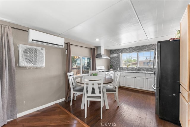 723 W Avenue I, Lancaster, CA 93534 — photo 9 of 39