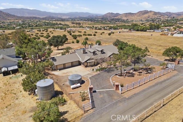 9722 Hierba, Agua Dulce, CA 91390 — photo 34 of 42