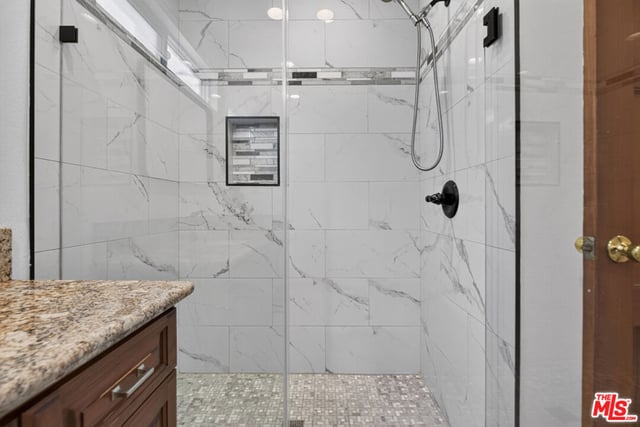 1811 N Avon Street, Burbank, CA 91505 — photo 33 of 66