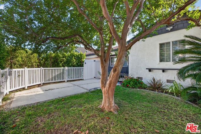 1811 N Avon Street, Burbank, CA 91505 — photo 7 of 66