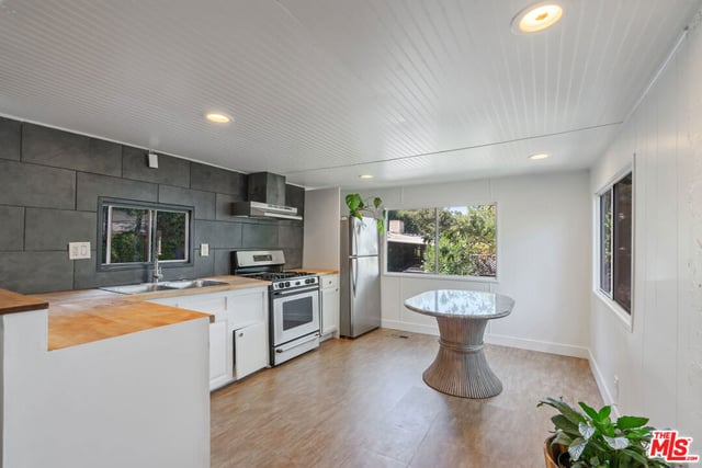 1667 Las Virgenes Canyon Road 9, Calabasas, CA 91302 — photo 6 of 29
