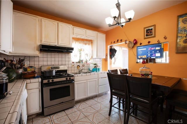 1312 Arapahoe, Los Angeles, CA 90006 — photo 15 of 25