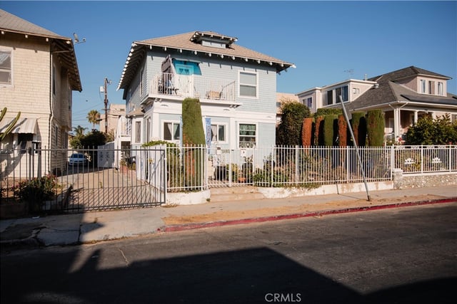 1312 Arapahoe, Los Angeles, CA 90006 — photo 2 of 25