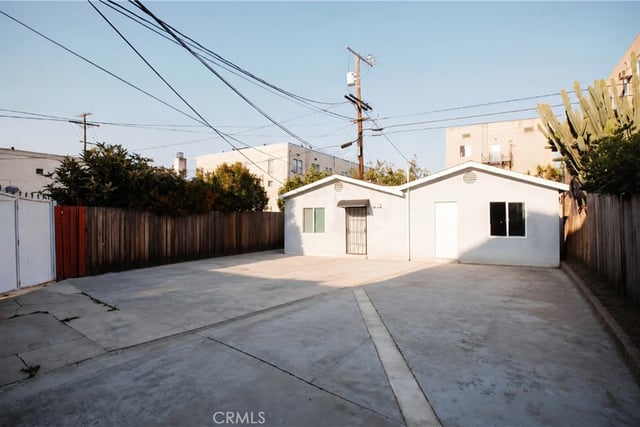 1312 Arapahoe, Los Angeles, CA 90006 — photo 24 of 25
