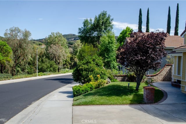 24371 Crestview Drive, Newhall, CA 91321 — photo 3 of 75