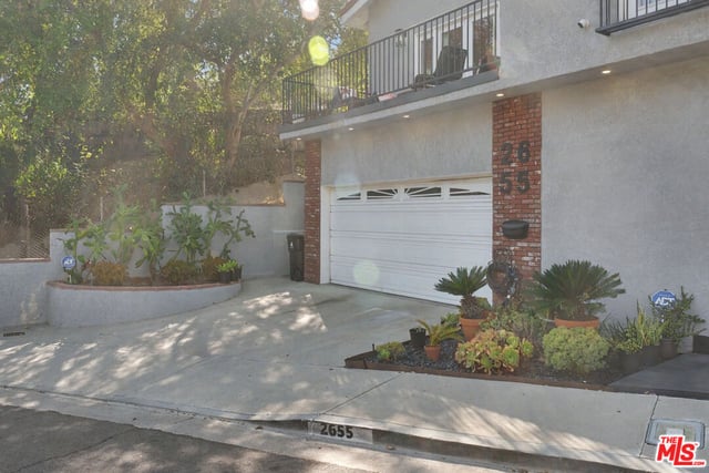 2655 Saxon Drive, Los Angeles, CA 90065 — photo 7 of 75