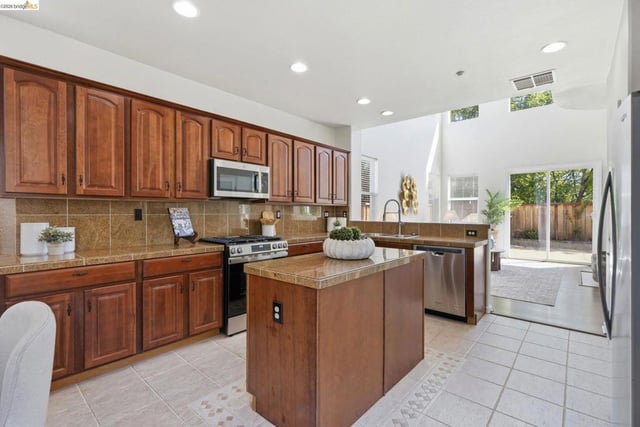 308 Foothill Dr, Brentwood, CA 94513 — photo 22 of 74