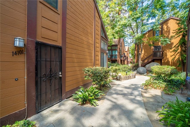 14101 Bayside, Norwalk, CA 90650 — photo 4 of 22