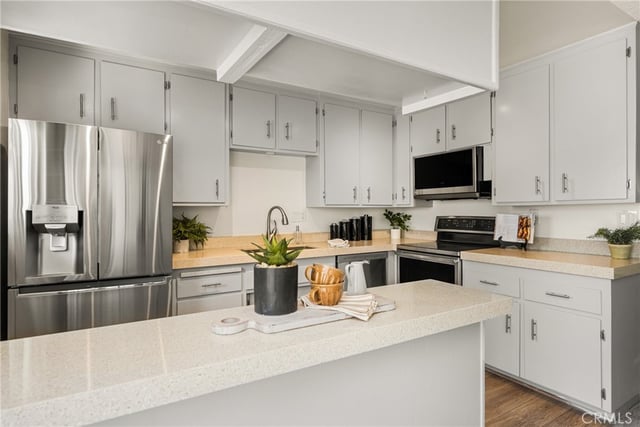 444 Obispo 301, Long Beach, CA 90814 — photo 17 of 48
