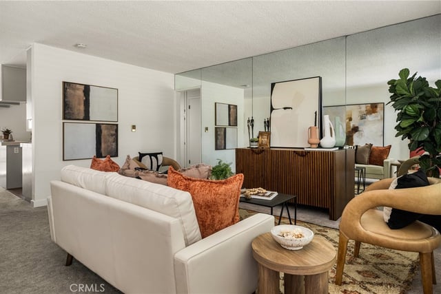 444 Obispo 301, Long Beach, CA 90814 — photo 4 of 48