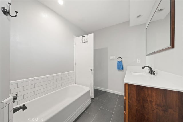 3819 East Livingston Drive 9, Long Beach, CA 90803 — photo 14 of 25