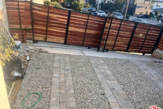 508 S Wilton Place, Los Angeles, CA 90020 — photo 3 of 27