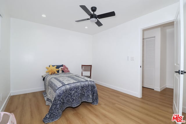11125 S Osage Avenue, Inglewood, CA 90304 — photo 17 of 32