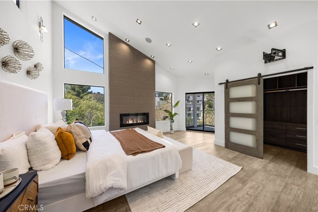 6358 La Rocha, Los Angeles, CA 90068 — photo 21 of 56