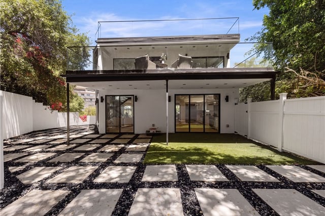 6358 La Rocha, Los Angeles, CA 90068 — photo 31 of 56