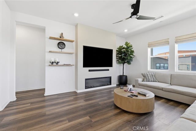 27525 Illumination Court, Valencia, CA 91381 — photo 2 of 55