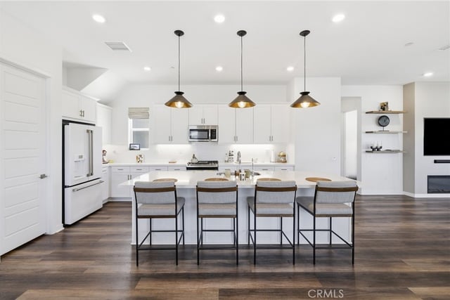 27525 Illumination Court, Valencia, CA 91381 — photo 4 of 55