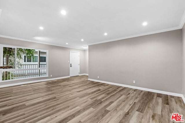 5320 Zelzah Avenue 214, Encino, CA 91316 — photo 8 of 14
