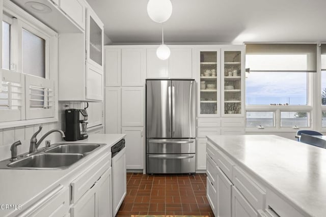 3541 Ocean Drive, Oxnard, CA 93035 — photo 16 of 57