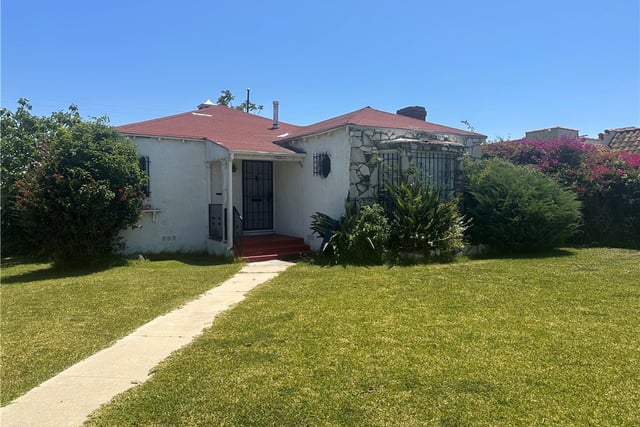 9100 Dalton, Los Angeles, CA 90047 — photo 3 of 3
