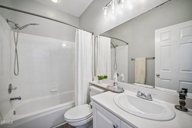 231 Calle Orovista, Camarillo, CA 93012 — photo 17 of 47