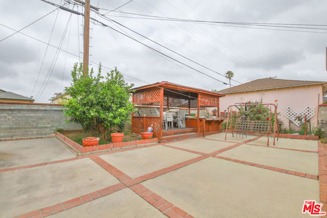11615 Simms Avenue, Inglewood, CA 90303 — photo 10 of 14