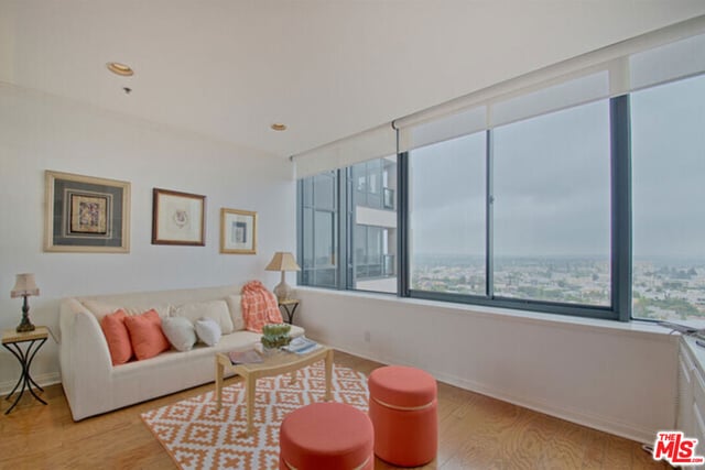 10724 Wilshire Boulevard 1001, Los Angeles, CA 90024 — photo 6 of 22