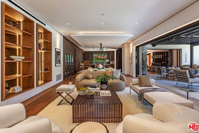 927 N Whittier Drive, Beverly Hills, CA 90210 — photo 13 of 55