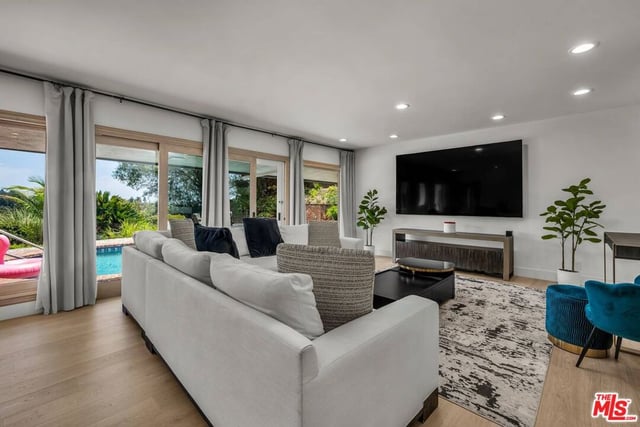 2144 Banyan Drive, Los Angeles, CA 90049 — photo 3 of 46