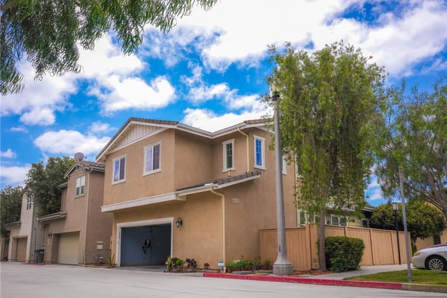 588 Athena, Carson, CA 90745 — photo 2 of 19