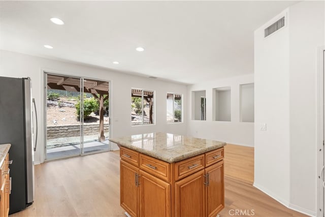 28549 Silverking Trail, Saugus, CA 91390 — photo 14 of 60