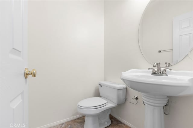 28549 Silverking Trail, Saugus, CA 91390 — photo 8 of 60