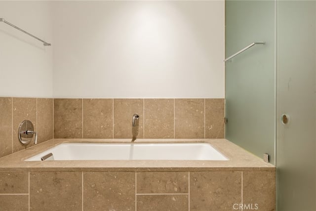 6250 Hollywood Boulevard 4M, Los Angeles, CA 90028 — photo 11 of 71