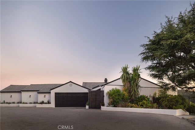 2890 Las Alturas Street, Los Angeles, CA 90068 — photo 31 of 32