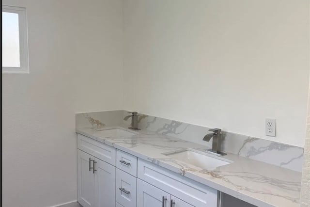 2022 W 31st, Los Angeles, CA 90018 — photo 10 of 23