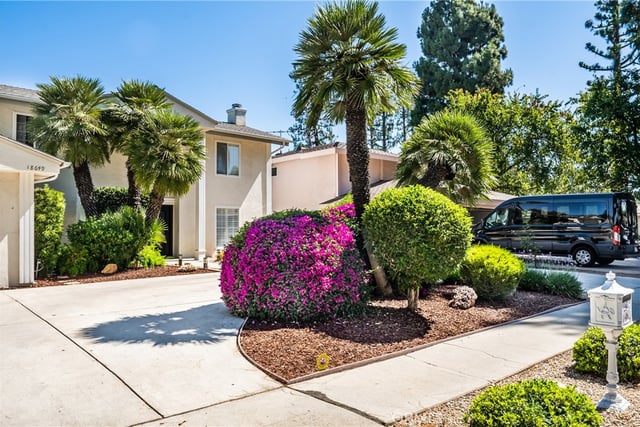 18649 Superior, Northridge, CA 91324 — photo 3 of 14