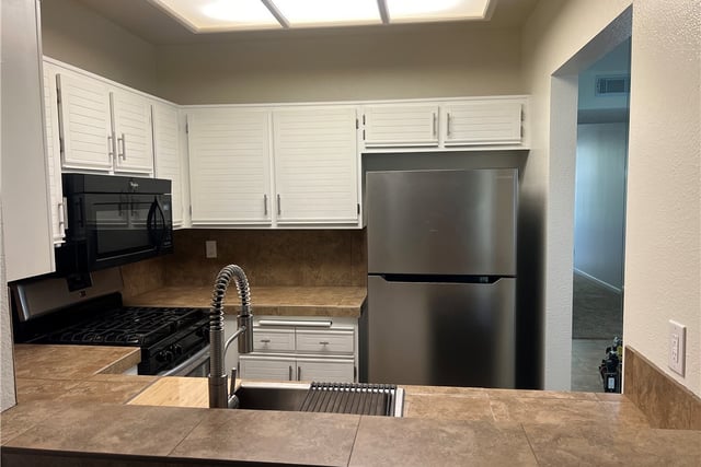 24151 Unit 345 Del Monte, Valencia, CA 91355 — photo 11 of 38