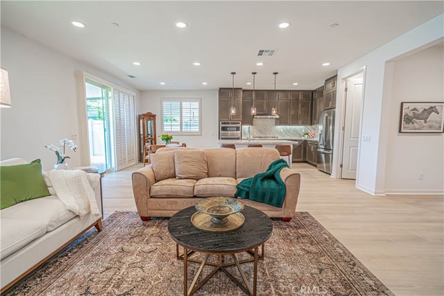28824 Rise Court, Canyon Country, CA 91350 — photo 10 of 68