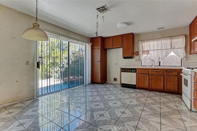 2812 Fairfield Avenue, Palmdale, CA 93550 — photo 35 of 41