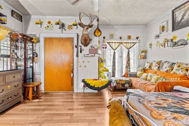 1154 N Wilton, Los Angeles, CA 90038 — photo 11 of 33