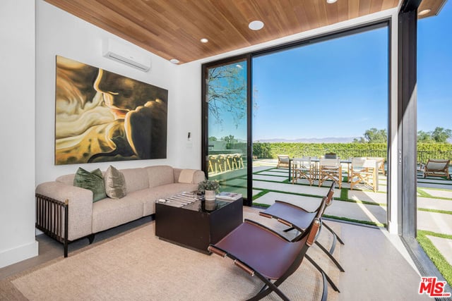 3951 Royal Oak Place, Encino, CA 91436 — photo 52 of 63