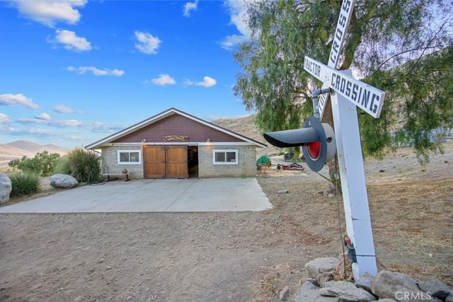 6931 Sierra, Agua Dulce, CA 91390 — photo 67 of 75