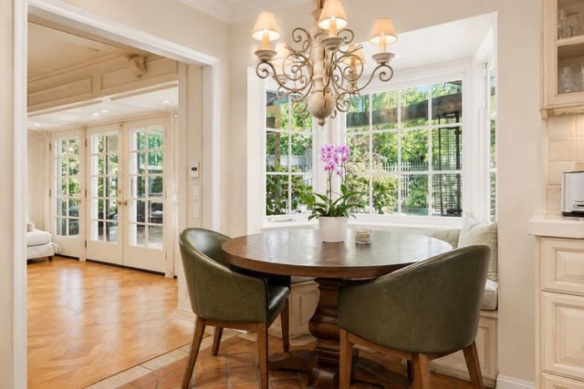 16201 Meadowcrest Road, Sherman Oaks, CA 91403 — photo 13 of 73