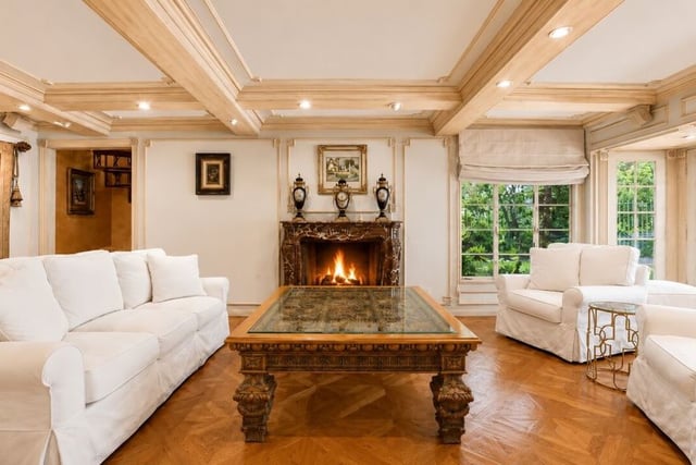 16201 Meadowcrest Road, Sherman Oaks, CA 91403 — photo 16 of 73