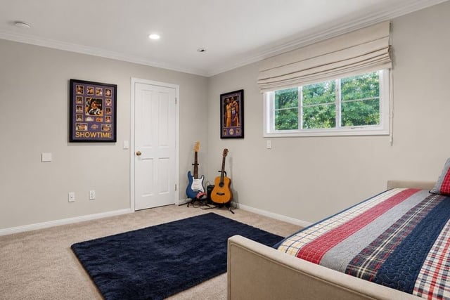 16201 Meadowcrest Road, Sherman Oaks, CA 91403 — photo 47 of 73